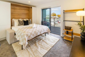 Prime Locale: Studio with Balcony